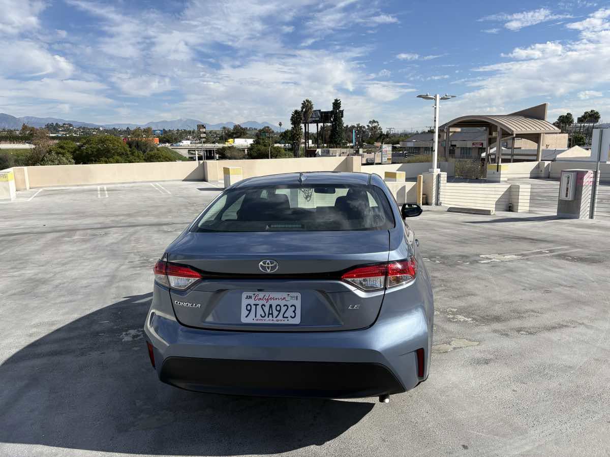 Used 2025 Toyota Corolla LE image 25