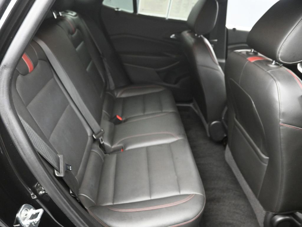 Used 2024 Chevrolet Trax RS w/ Sunroof Package image 15