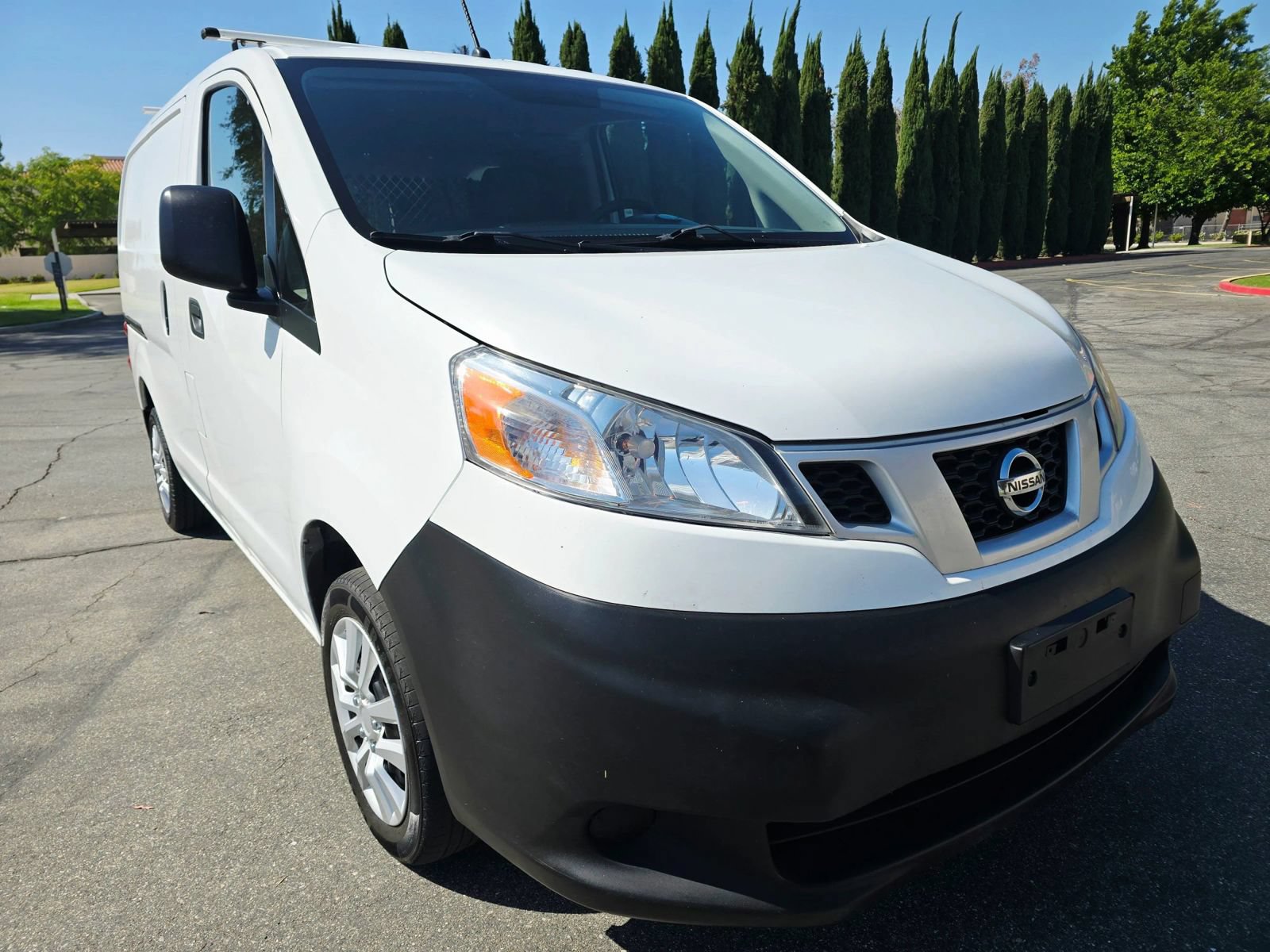 Used 2016 Nissan NV200 SV w/ Back Door Glass Package FWD image 1
