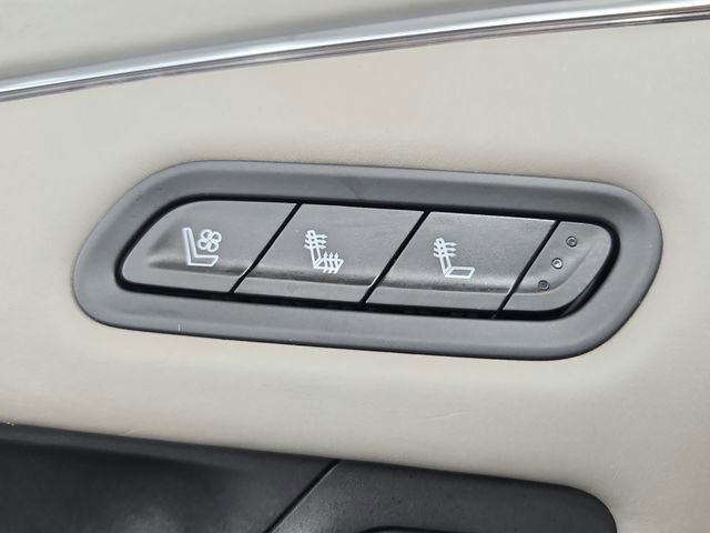 Used 2021 Cadillac Escalade Premium Luxury Platinum AWD/4WD image 35