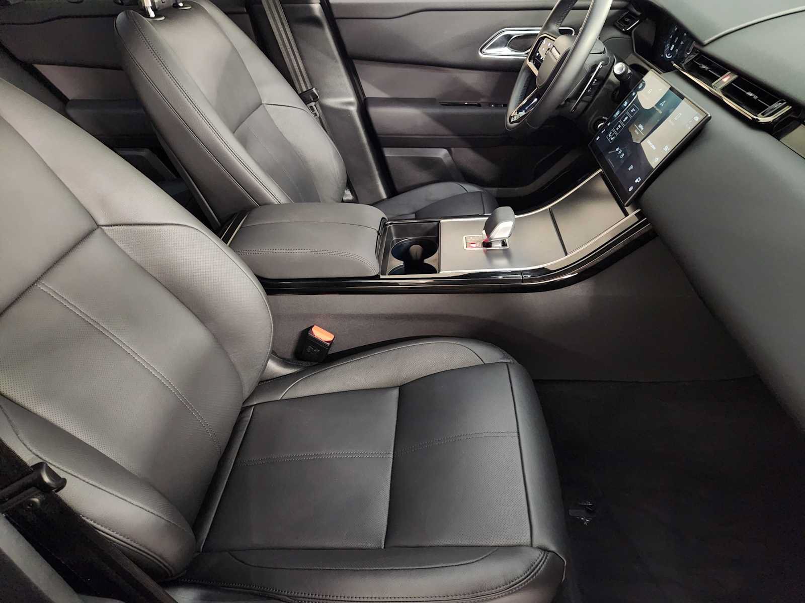 Used 2026 Land Rover Range Rover Velar S AWD/4WD image 3