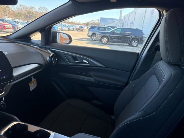 New 2026 Chevrolet Equinox EV LT w/ Comfort Package FWD image 27