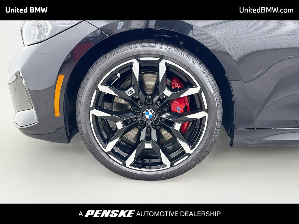 New 2026 BMW 330i Sedan w/ M Sport Package RWD image 9