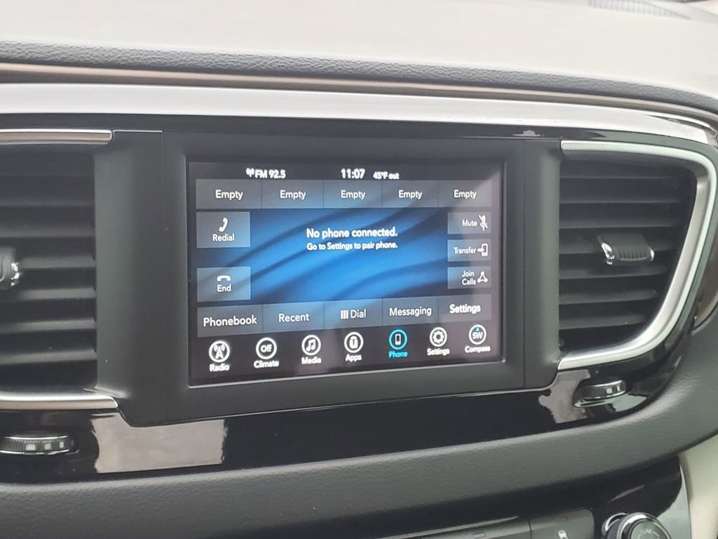 Used 2018 Chrysler Pacifica Touring Plus image 23