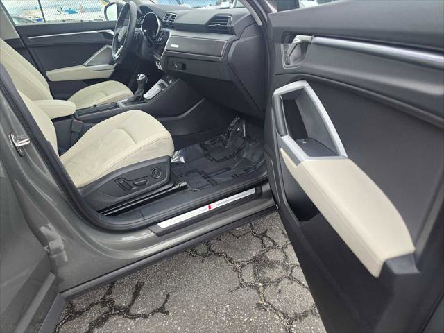 Used 2023 Audi Q3 2.0T Premium Plus w/ Premium Plus Package image 10