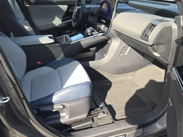 Used 2023 Subaru Solterra AWD image 9