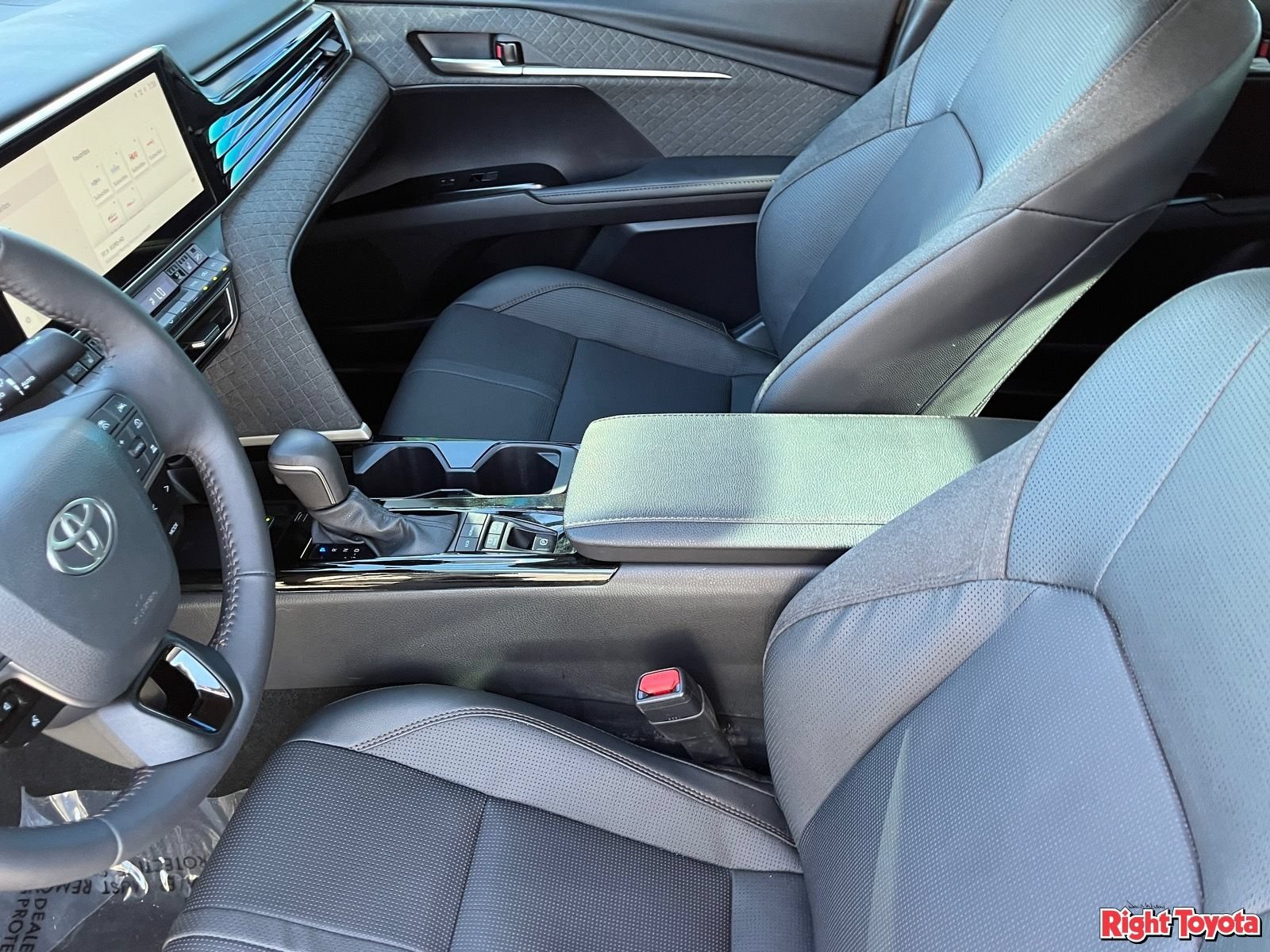 Certified 2025 Toyota Camry XLE w/ Premium Package AWD/4WD image 21