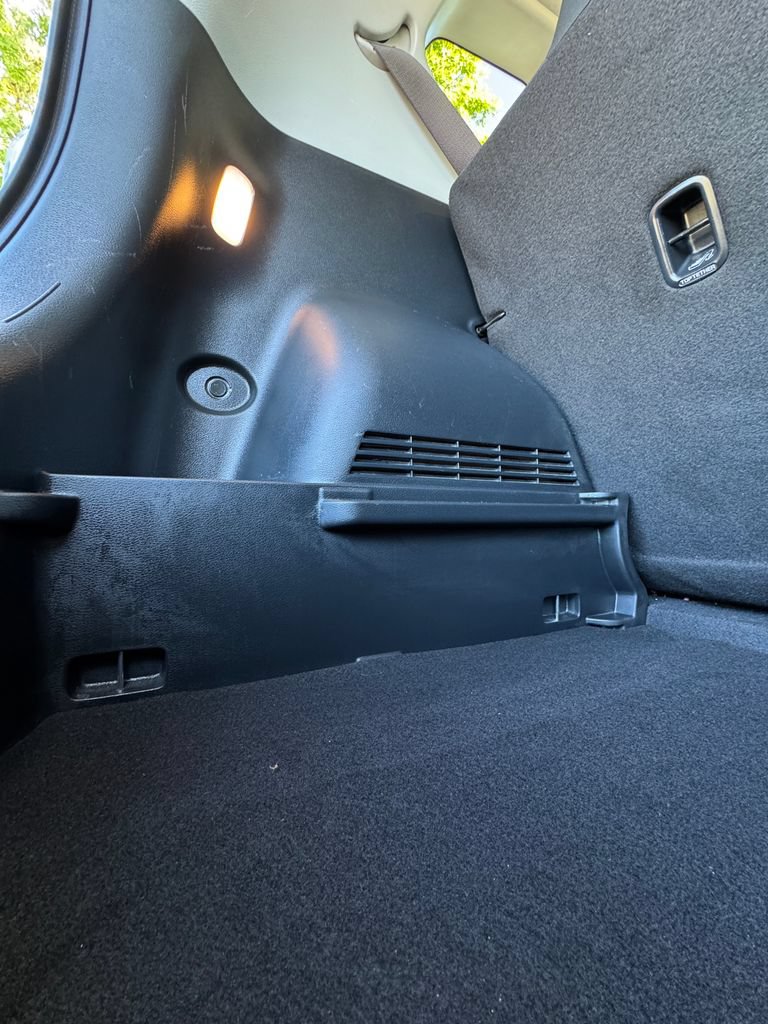 Used 2024 Kia Soul LX w/ Option Group 015 FWD image 11