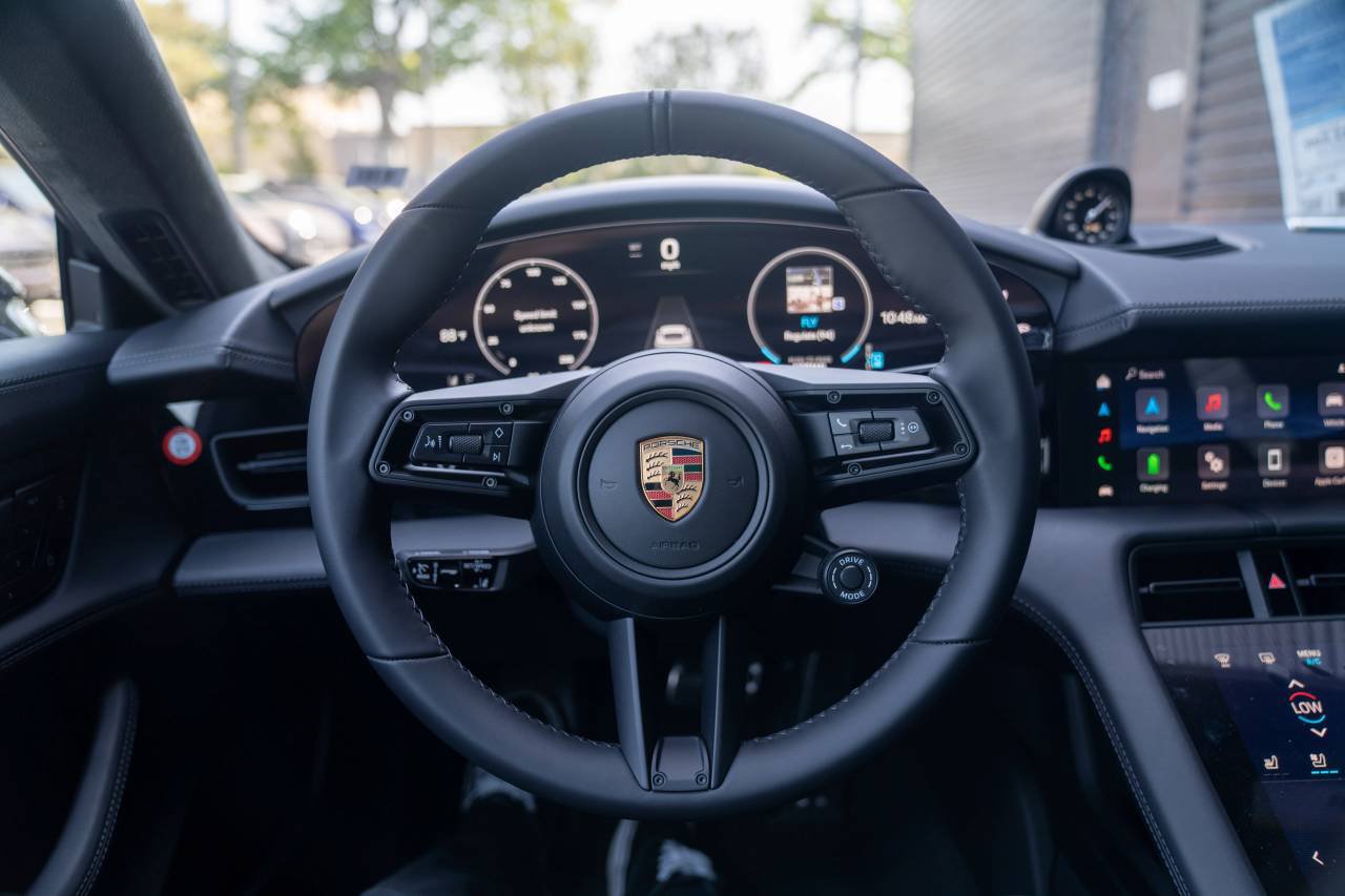 New 2026 Porsche Taycan GTS AWD/4WD image 13