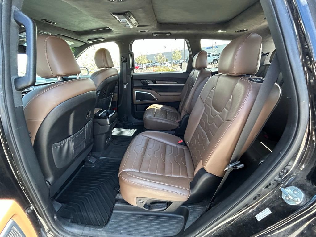 Used 2021 Kia Telluride SX w/ SX Prestige Package image 29