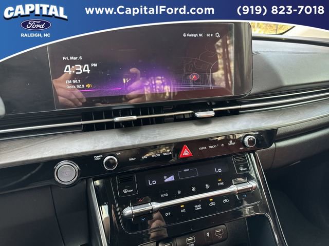 Used 2024 Kia Carnival SX image 25