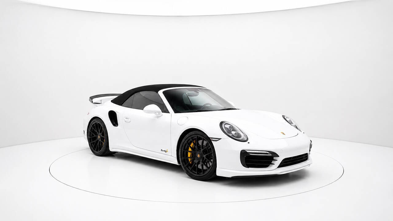 Used 2015 Porsche 911 Turbo S AWD/4WD image 2