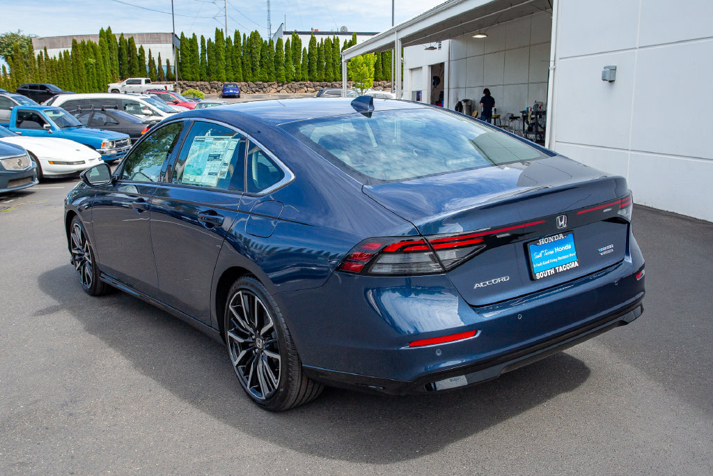 New 2026 Honda Accord Touring image 8