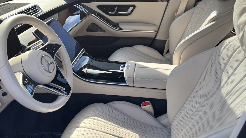 Used 2023 Mercedes-Benz S 500 4MATIC image 8