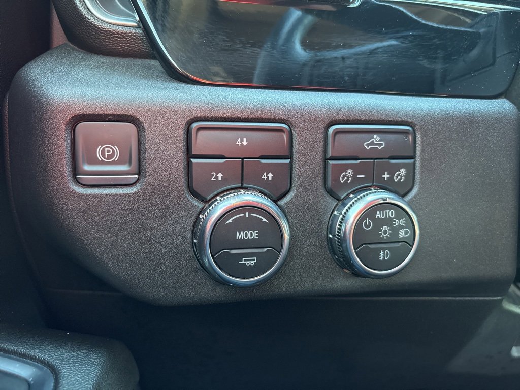 Used 2024 GMC Sierra 3500 SLE w/ SLE Value Package image 20