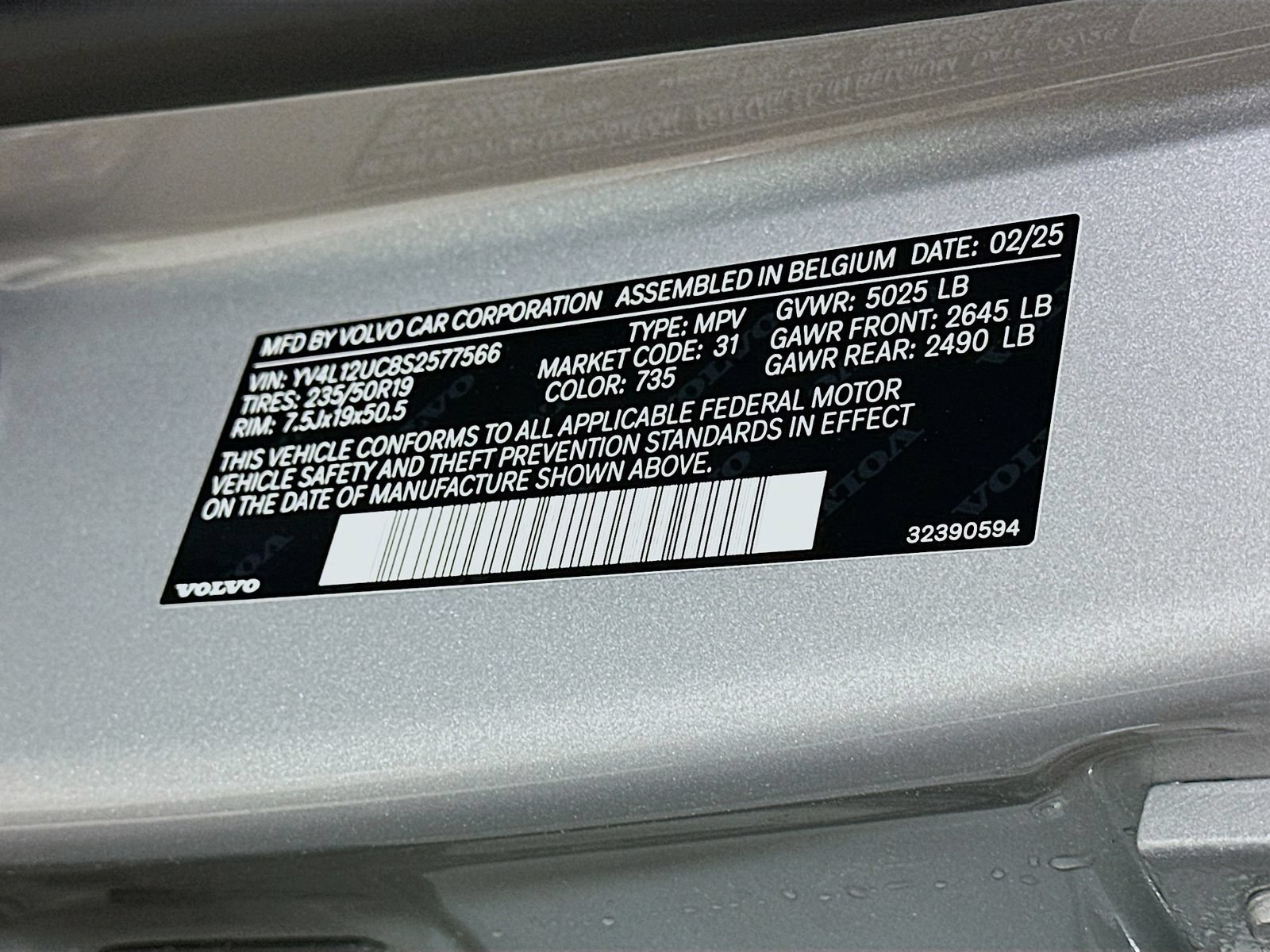 Used 2025 Volvo XC40 B5 Plus AWD/4WD image 46