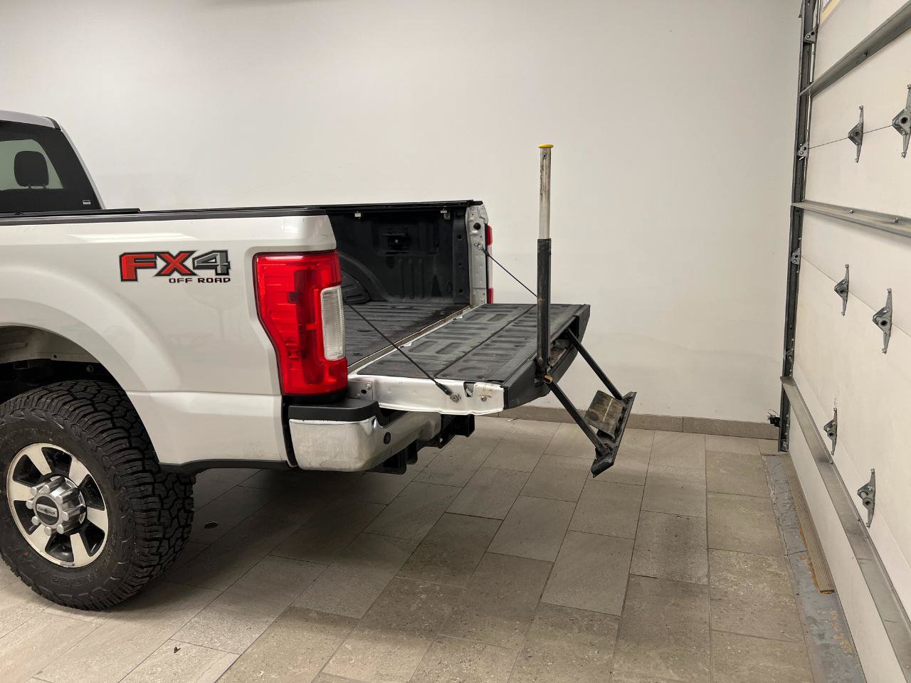 Used 2019 Ford F250 XLT w/ XLT Value Package AWD/4WD image 13