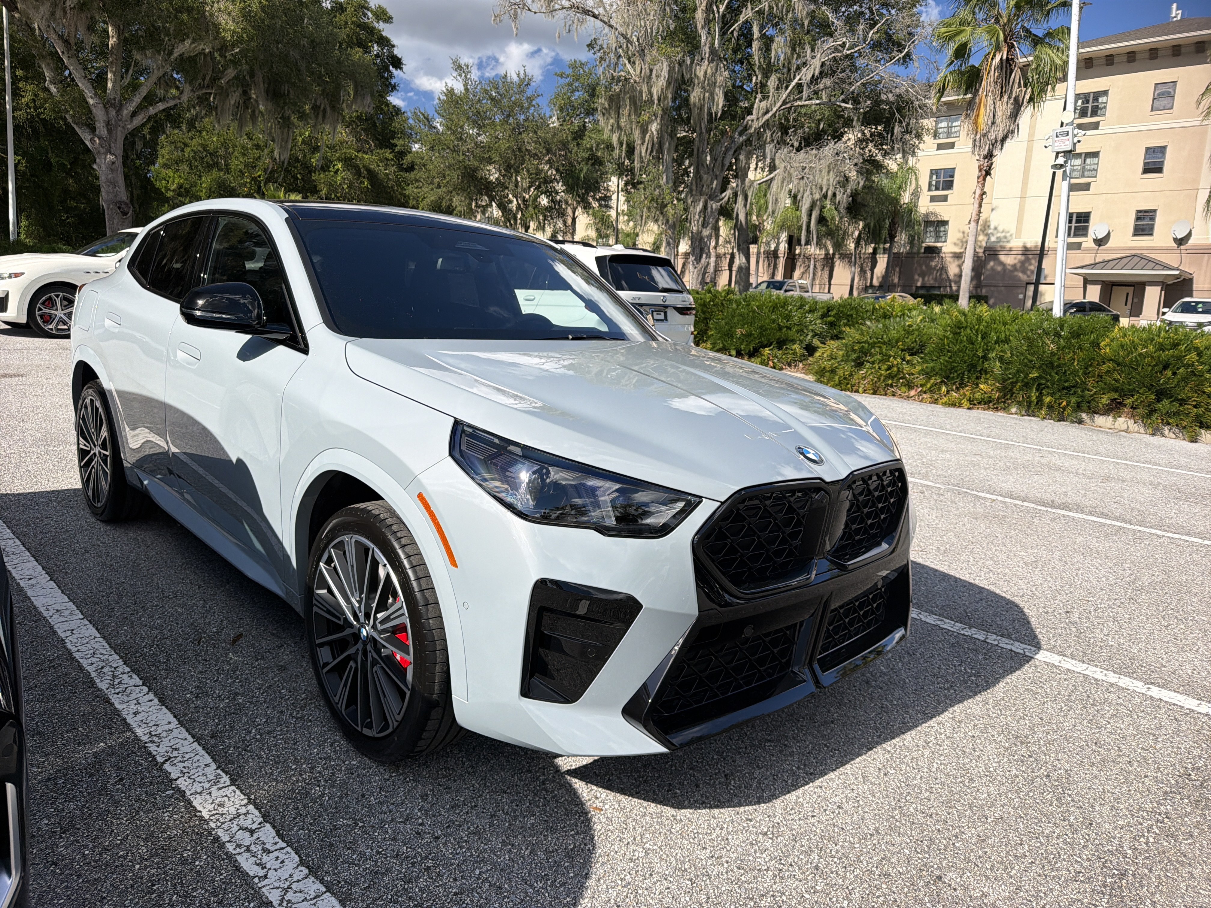 New 2027 BMW X2 xDrive28i w/ Technology Package AWD/4WD image 1