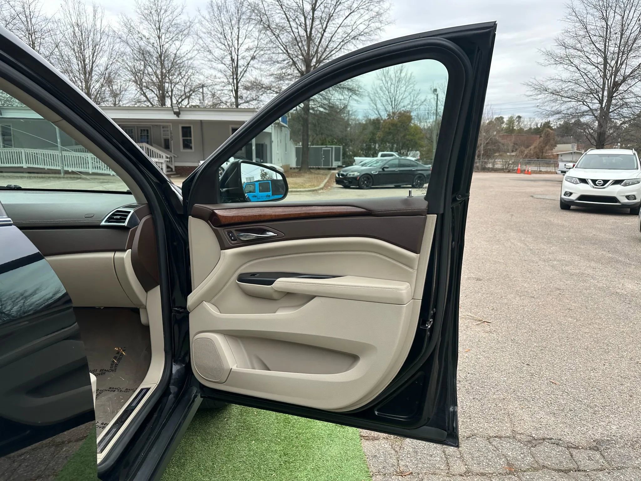 Used 2016 Cadillac SRX Luxury image 19