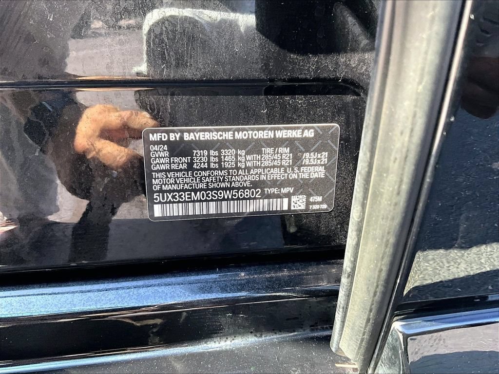 Used 2025 BMW X7 M60i AWD/4WD image 37