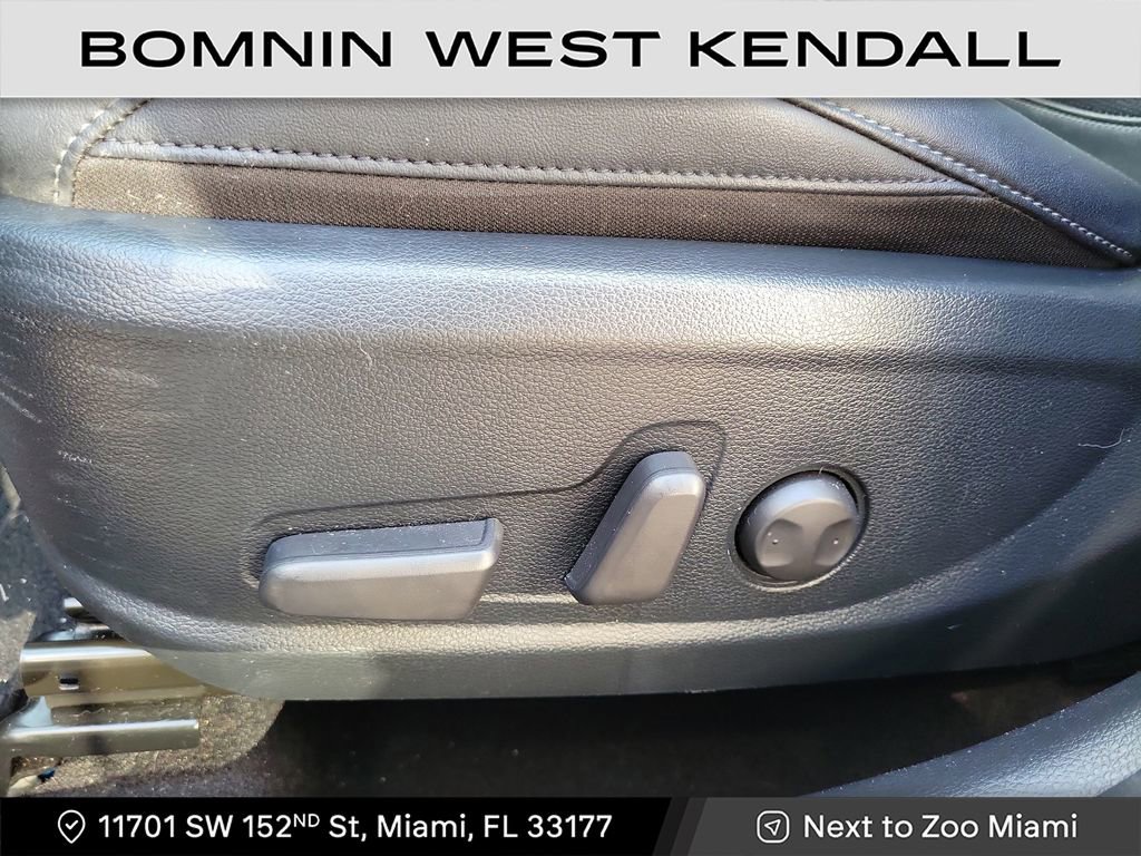 Used 2023 Kia Seltos SX image 11