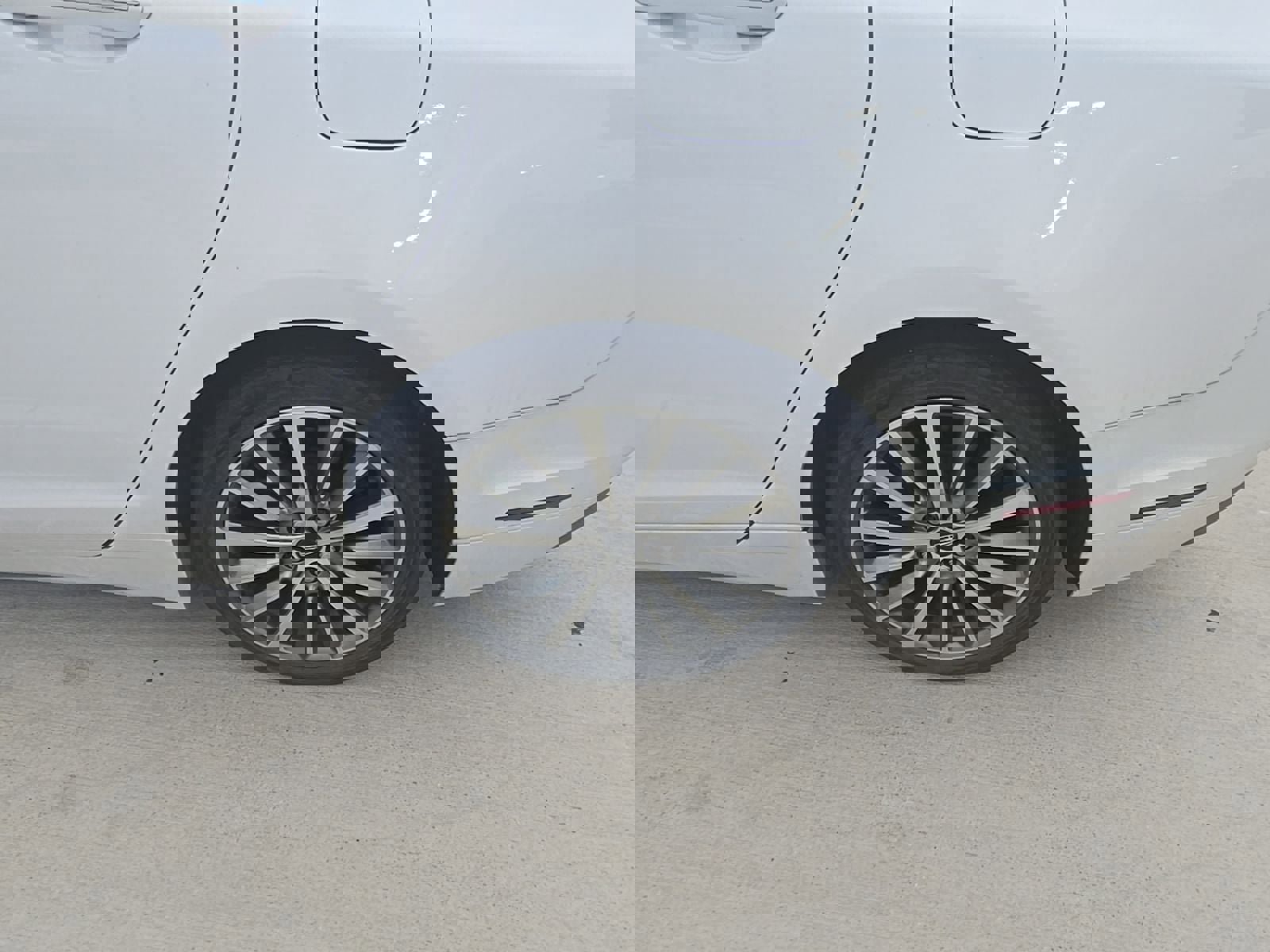 Used 2017 Lincoln MKZ Premiere image 8