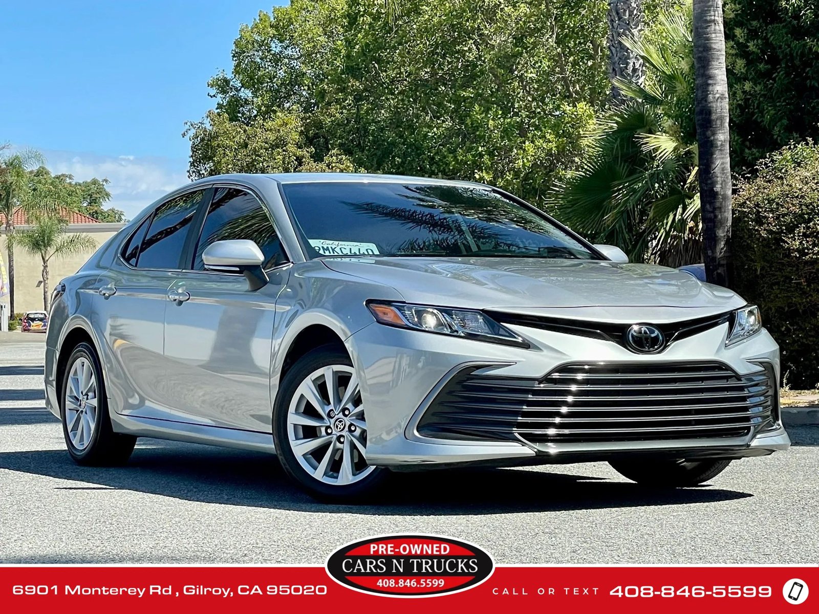 Used 2024 Toyota Camry LE w/ Convenience Package FWD image 29