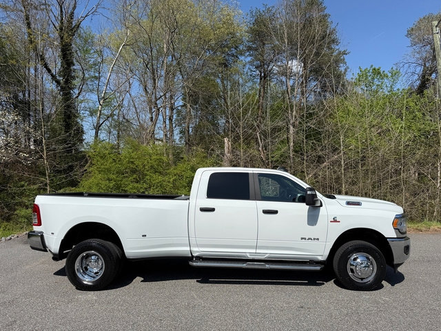 Used 2024 RAM 3500 Big Horn AWD/4WD image 5