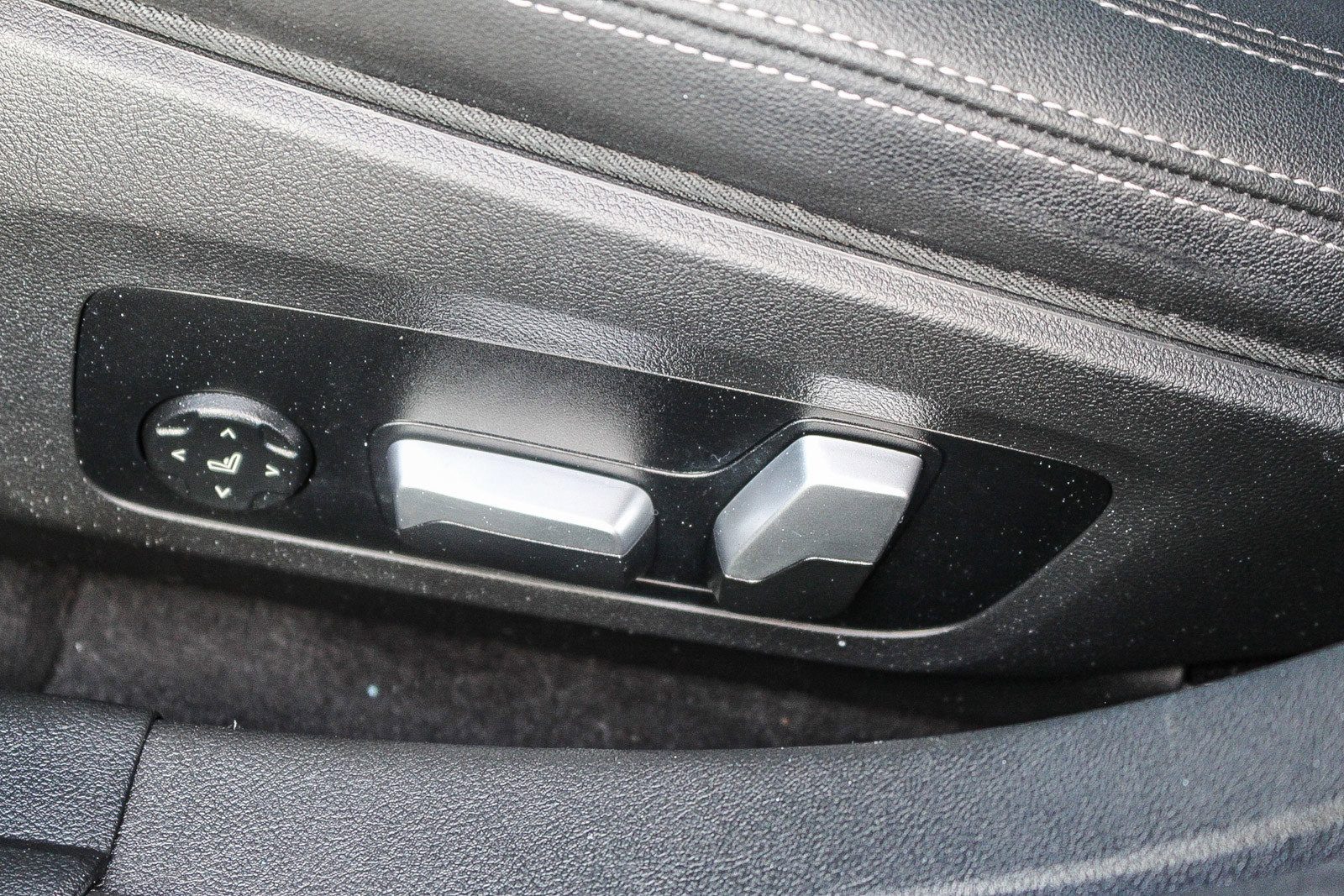 Certified 2024 BMW i4 eDrive35 w/ Convenience Package image 21