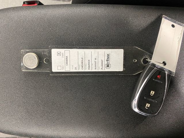 Used 2023 Chevrolet Equinox LS image 30