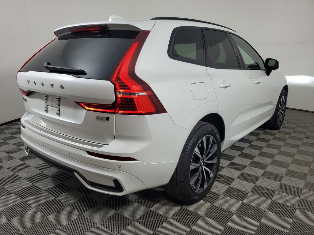 Certified 2024 Volvo XC60 B5 Core w/ Protection Package Premier image 8