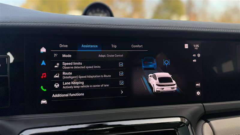 Used 2025 Porsche Panamera 4 image 37