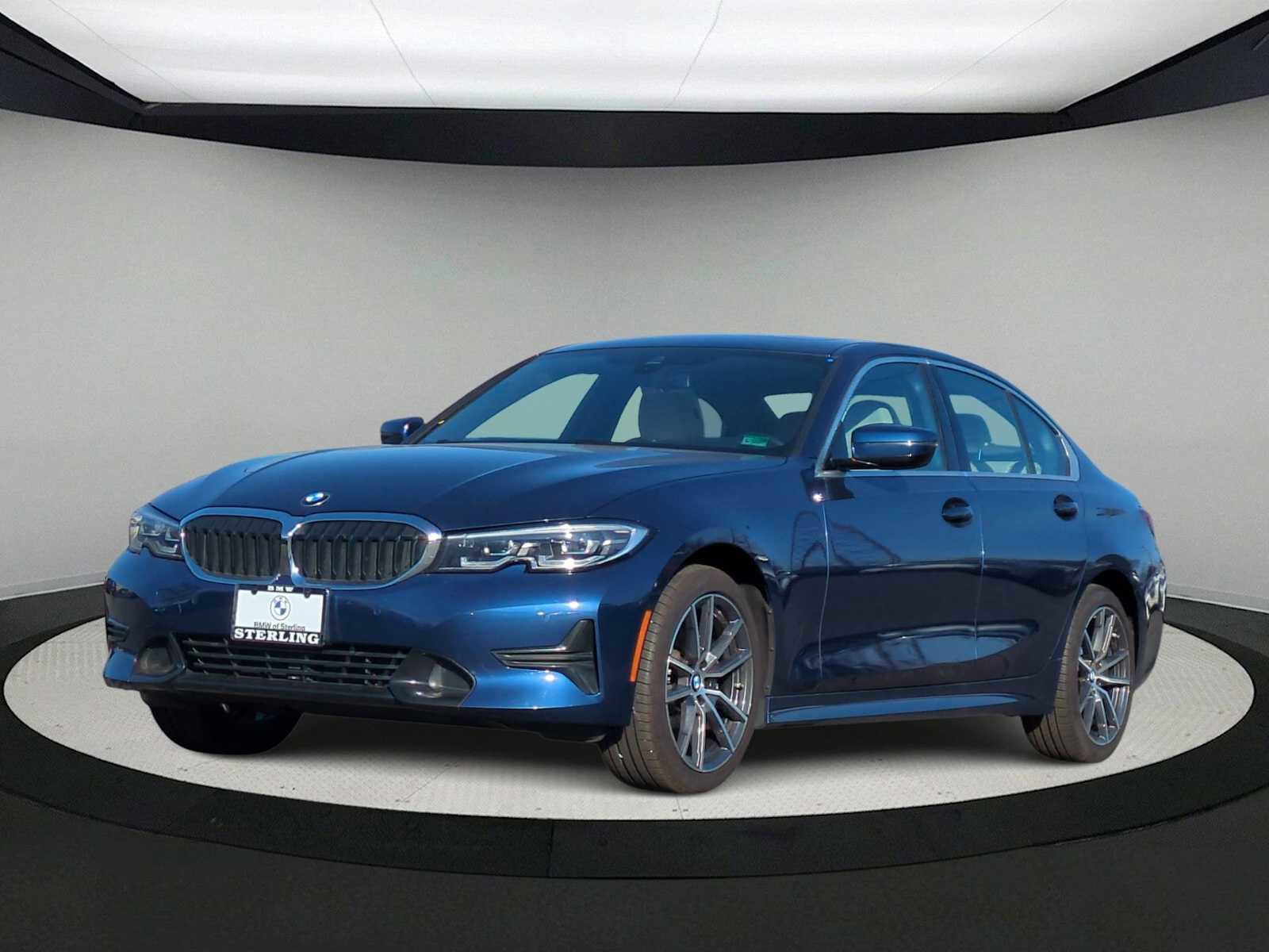 Certified 2022 BMW 330i xDrive Sedan w/ Premium Package 2 image 4