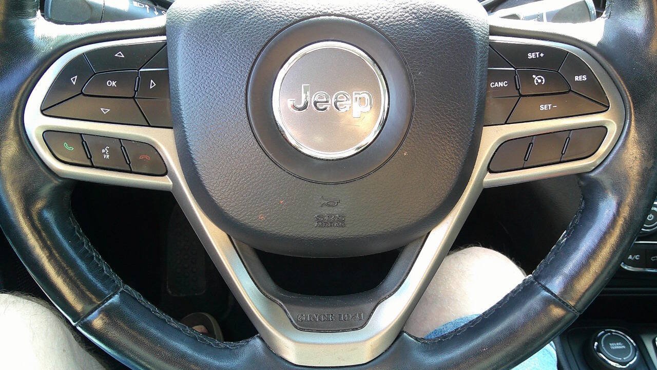 Used 2020 Jeep Cherokee Limited AWD/4WD image 31