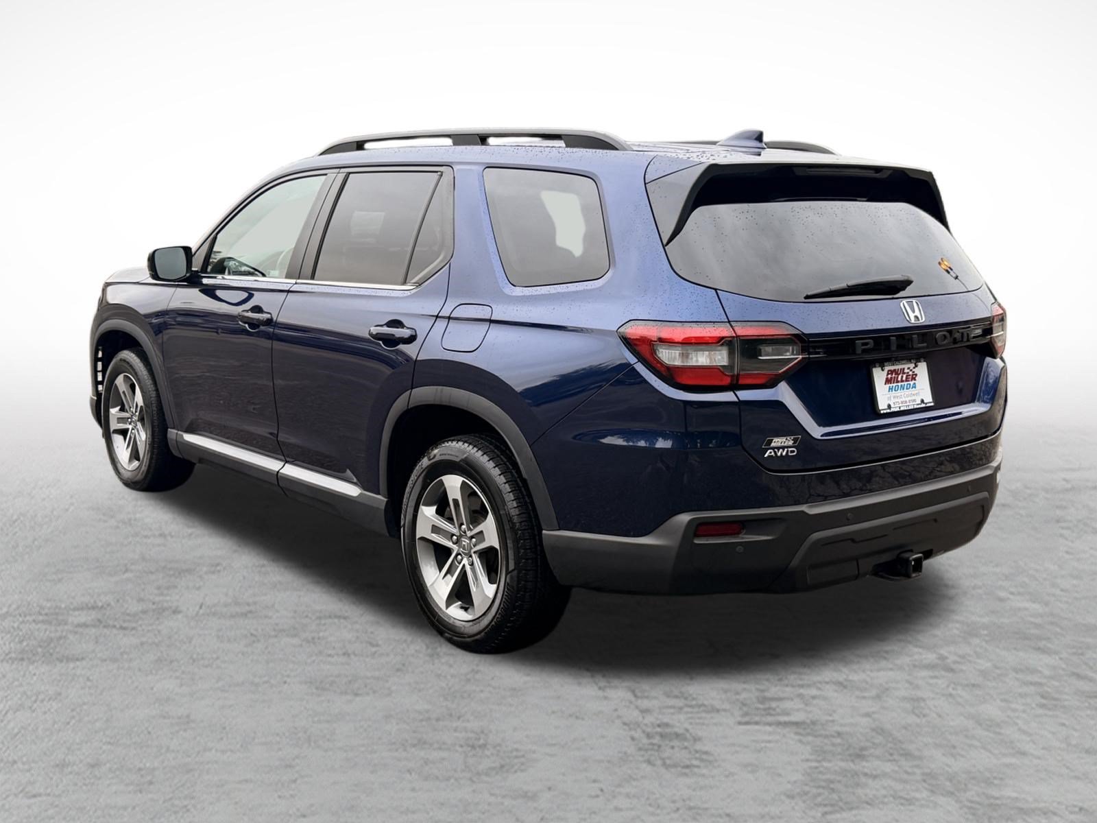Certified 2023 Honda Pilot EX-L image 4