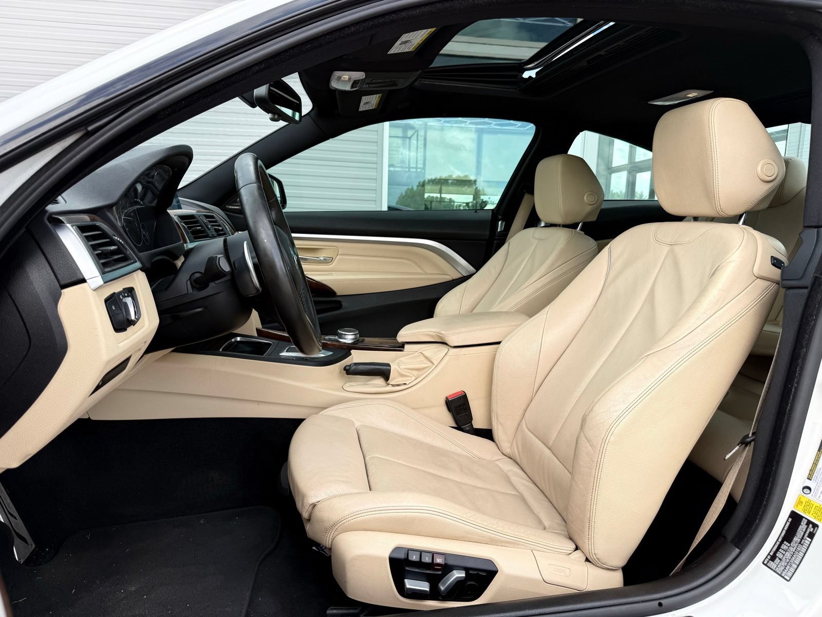 Used 2019 BMW 440i Coupe w/ M Sport Package RWD image 23
