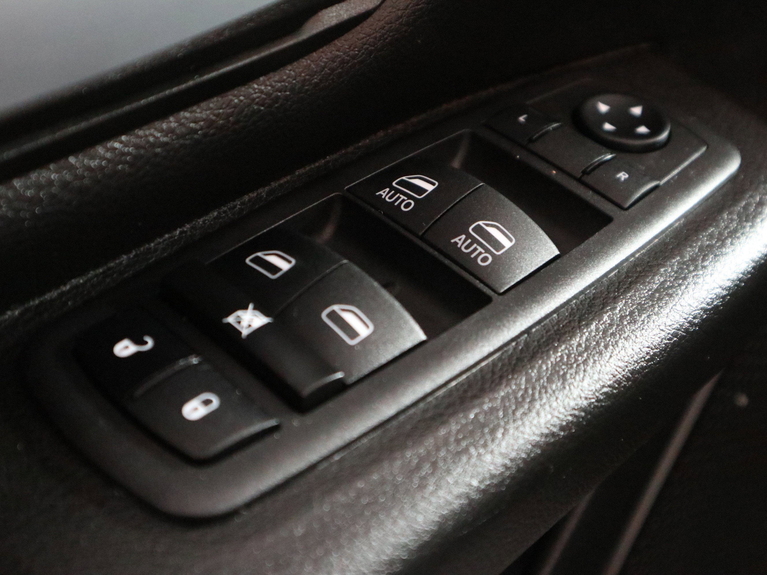 Used 2024 RAM 1500 Tradesman w/ Night Edition image 32