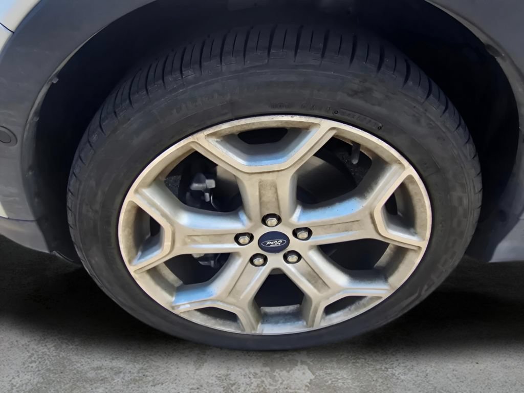 Used 2019 Ford Escape Titanium AWD/4WD image 30