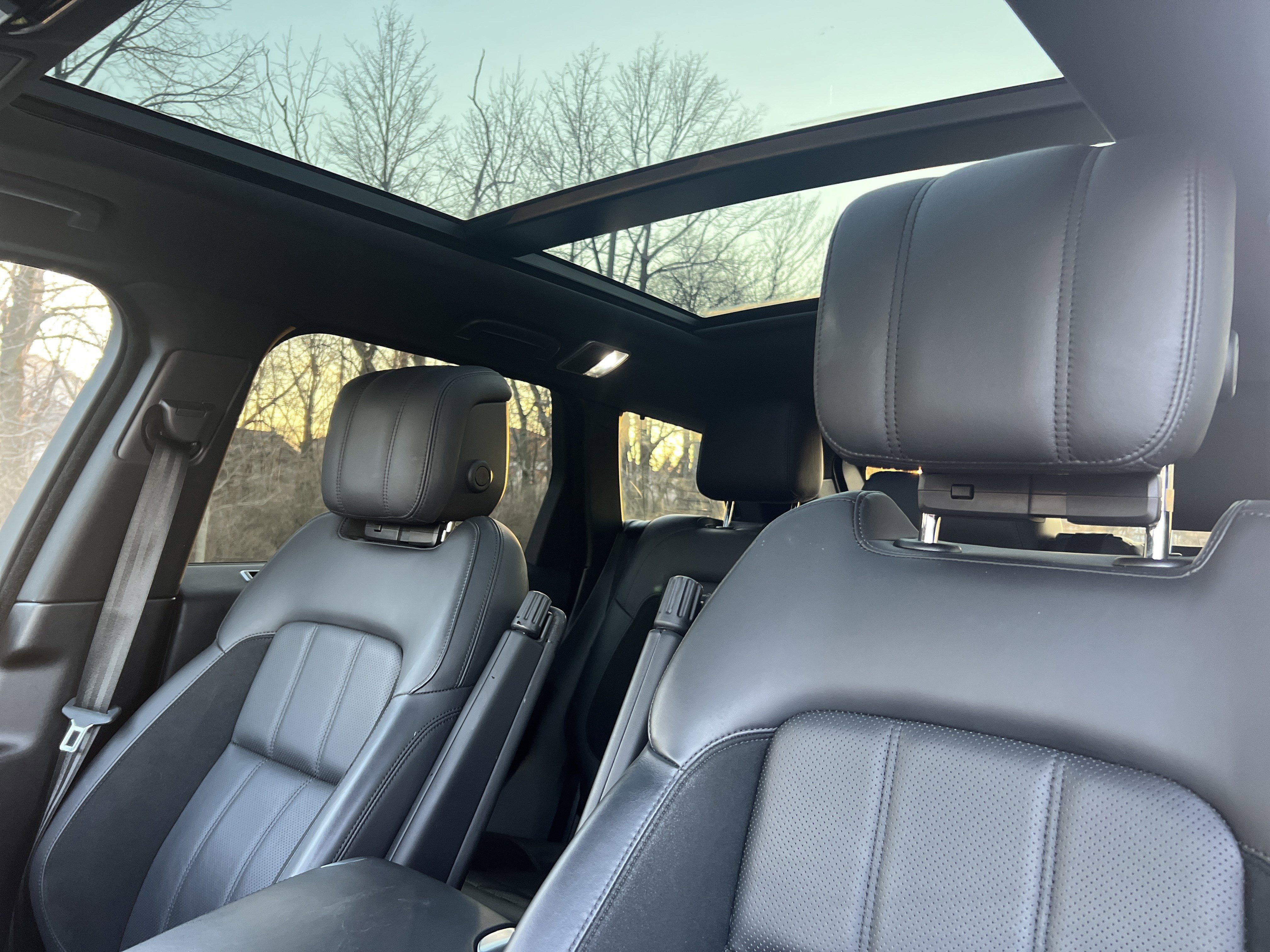 Used 2021 Land Rover Range Rover Sport HST AWD/4WD image 25