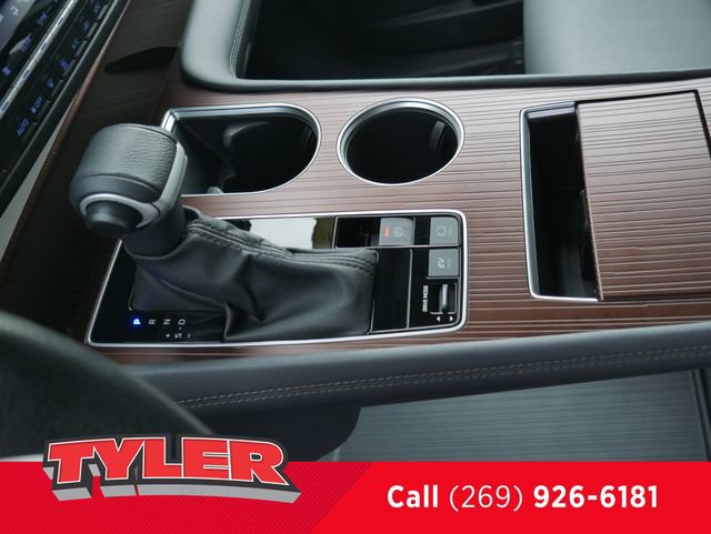 Used 2024 Toyota Sienna XLE FWD image 39