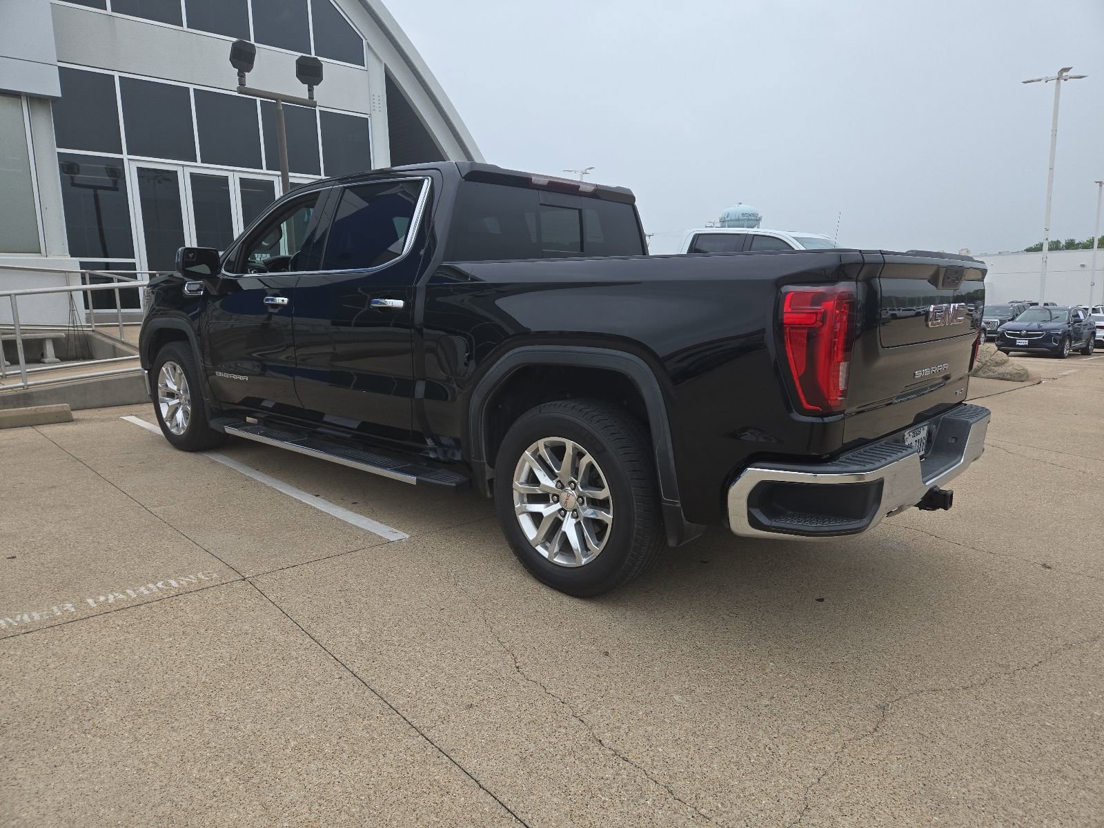 Used 2019 GMC Sierra 1500 SLT RWD image 14