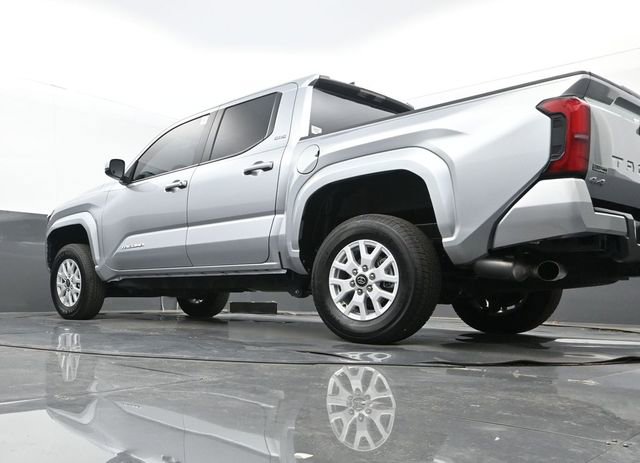 Used 2025 Toyota Tacoma SR5 image 23