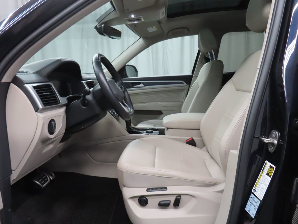 Used 2021 Volkswagen Atlas SEL R-Line AWD/4WD image 12