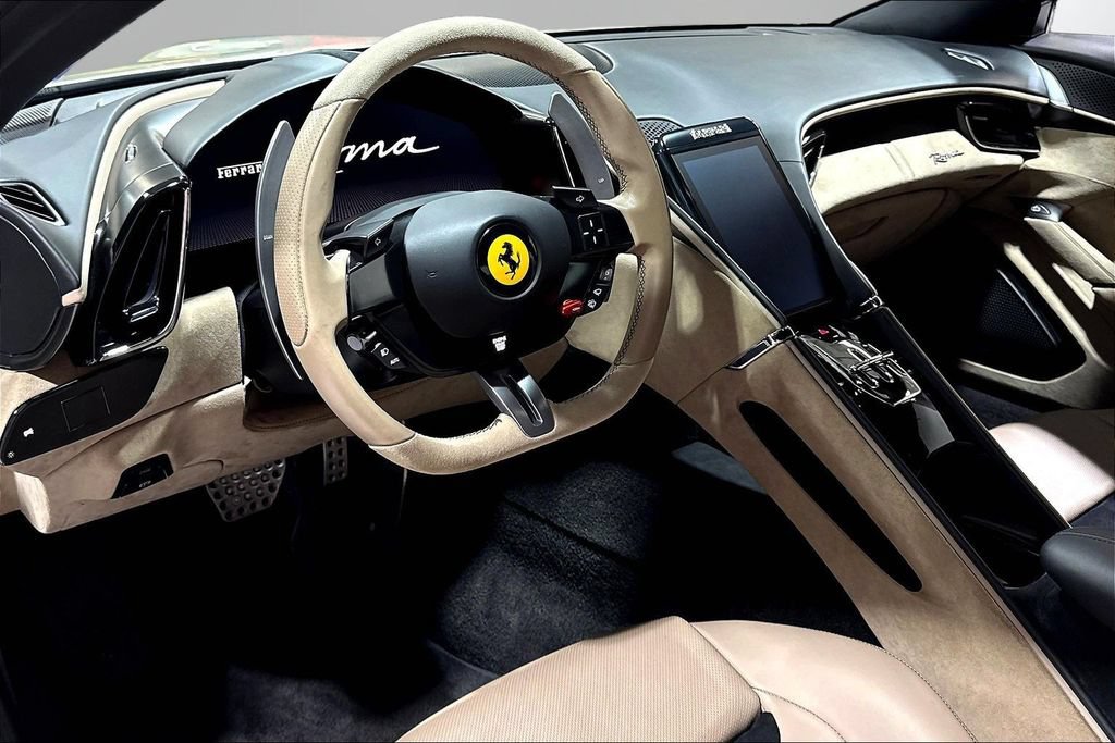 Used 2021 Ferrari Roma RWD image 15