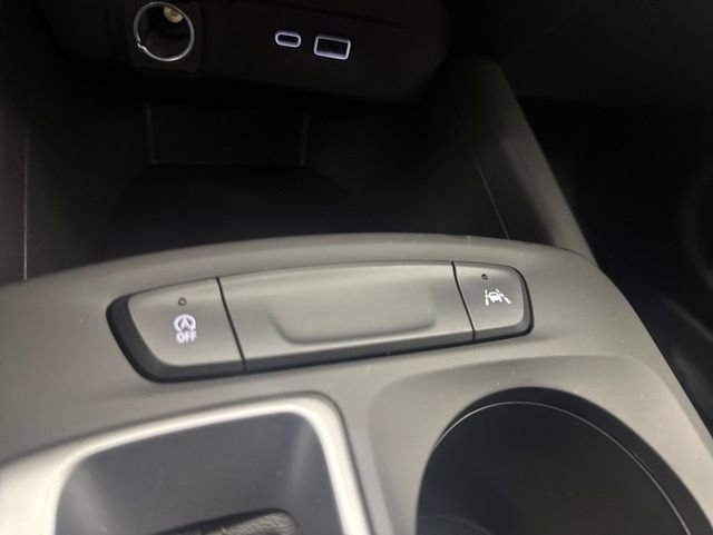 New 2026 Chevrolet Trax LS w/ LS Convenience Package FWD image 18