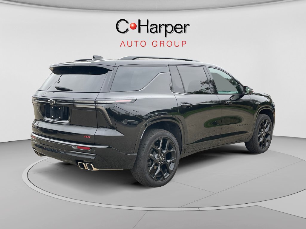 Used 2024 Chevrolet Traverse RS AWD/4WD image 3