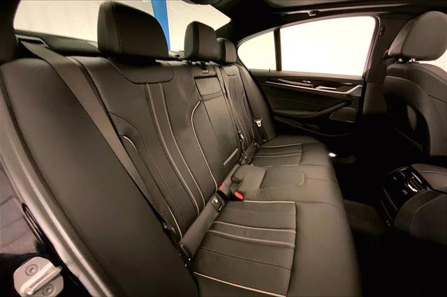 Certified 2022 BMW 540i xDrive w/ M Sport Package image 15