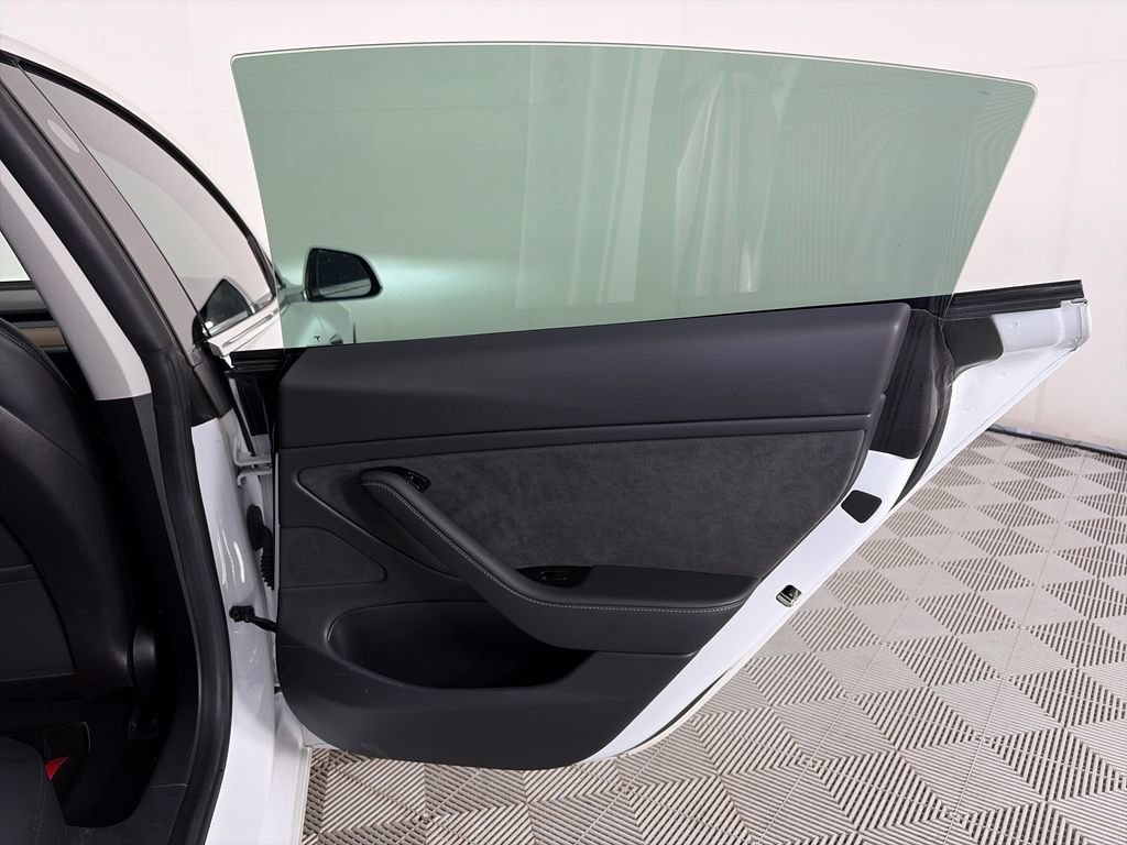 Used 2019 Tesla Model 3 AWD/4WD image 23