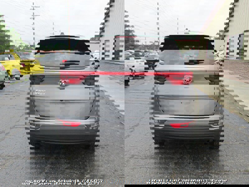 Used 2017 Kia Sportage LX image 6