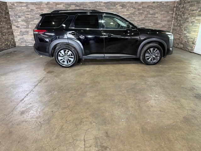 Certified 2023 Nissan Pathfinder SV AWD/4WD image 4